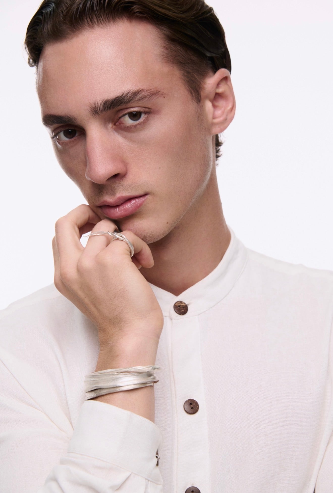 Anillo Nobu