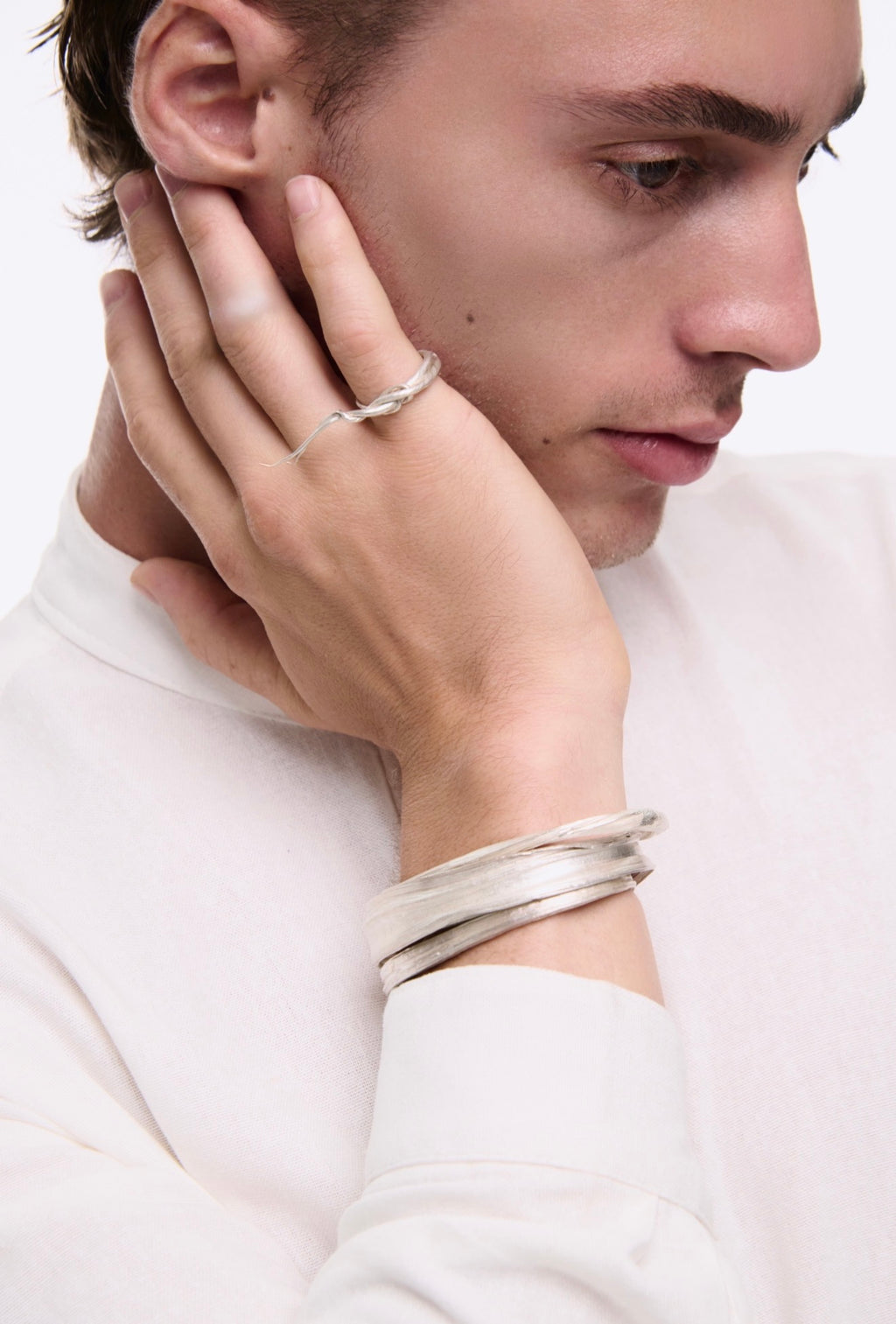 Anillo Nobu