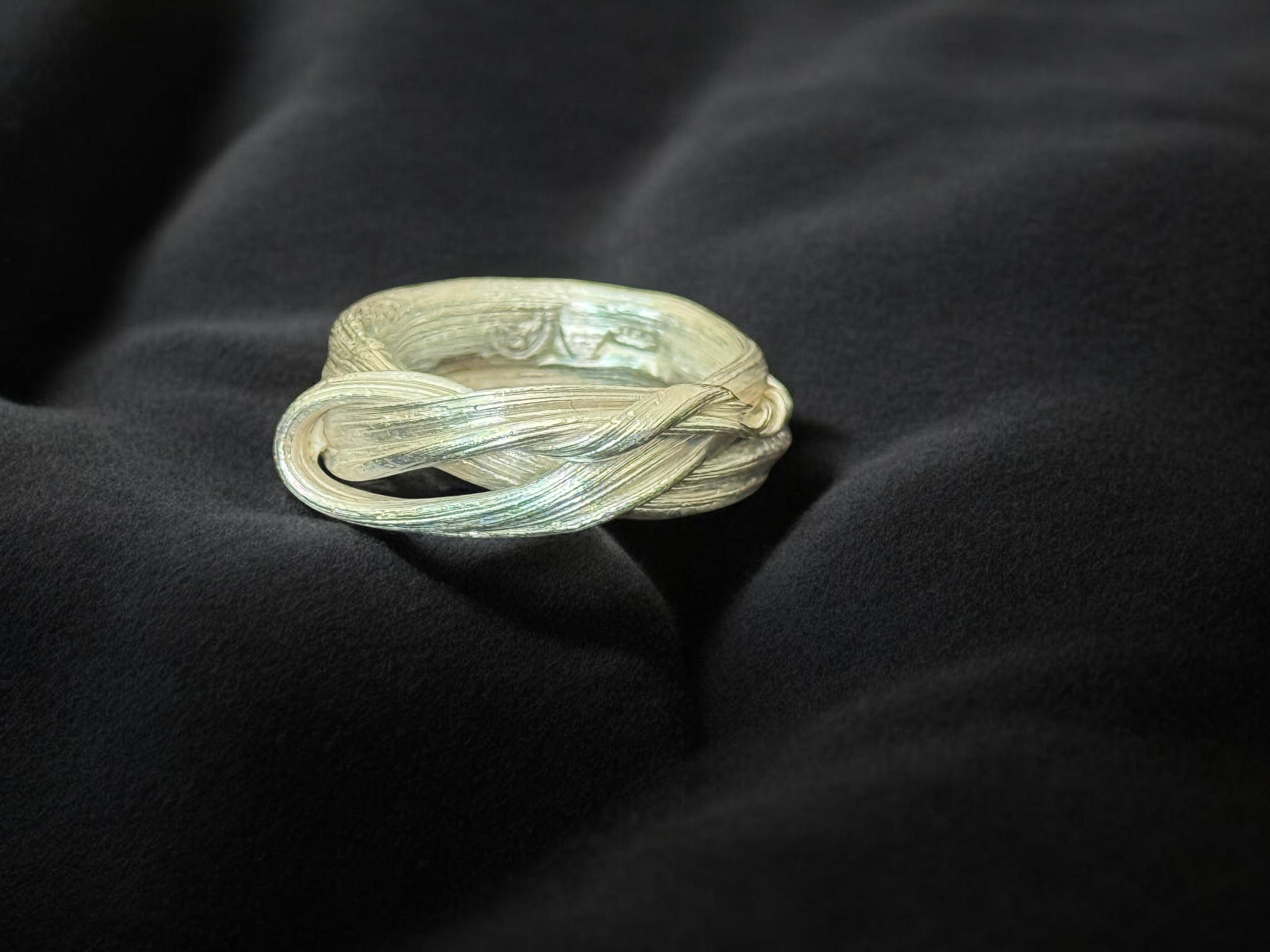 Anillo Yoron