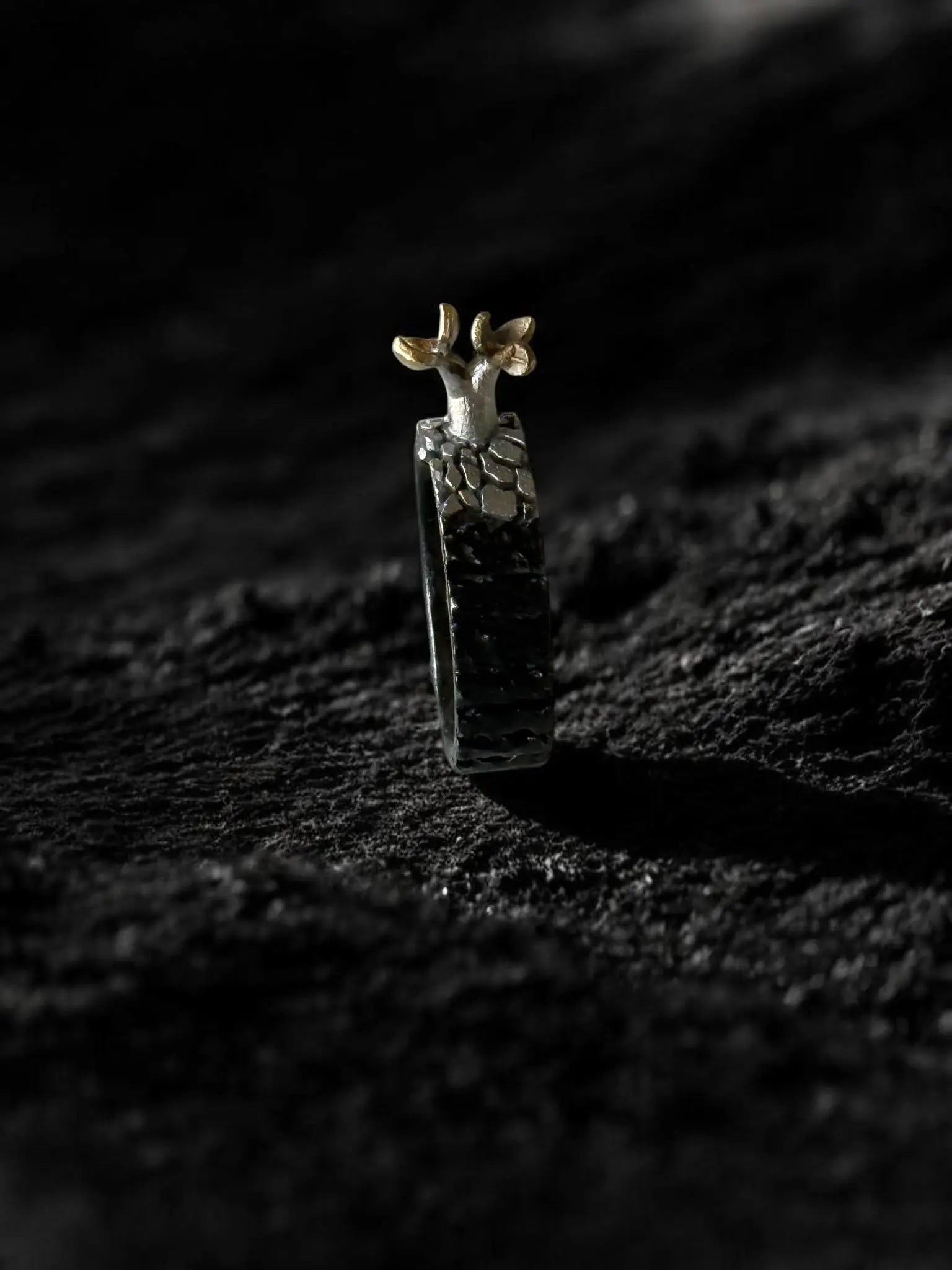 Anillo Brote de herida — Plata