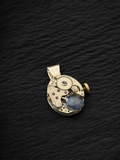 Dije reloj Zafiro facetado
