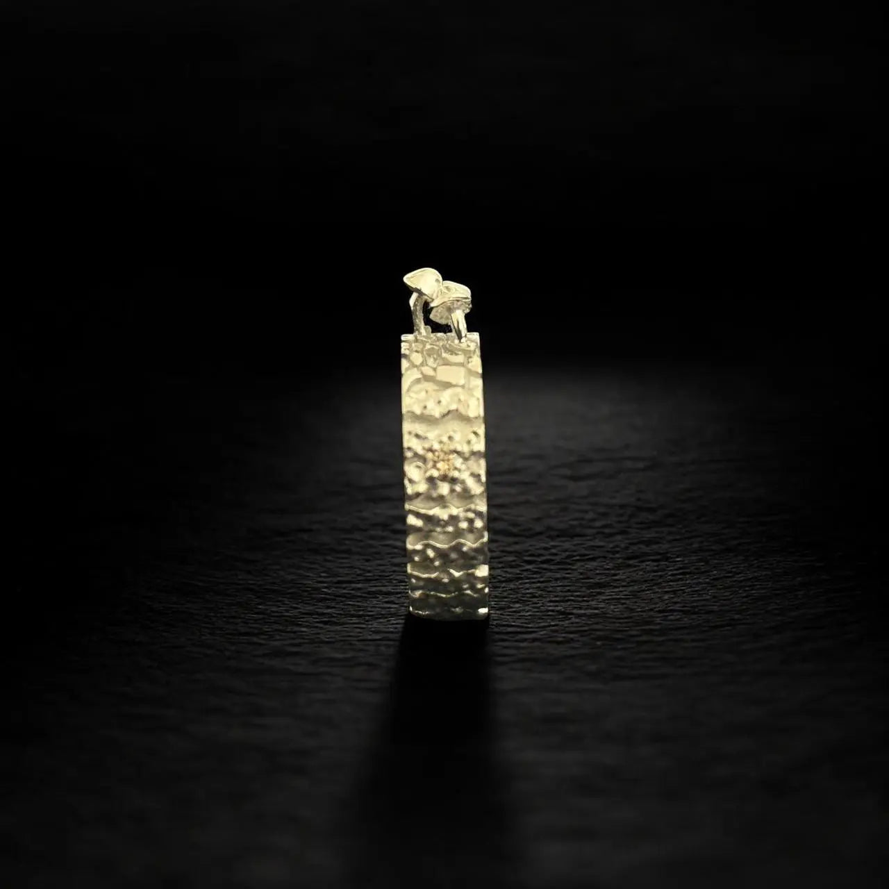 Anillo Brote de agonía — Oro blanco