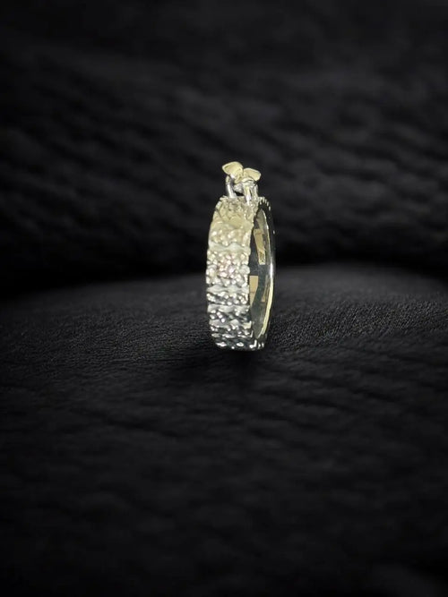 Anillo Brote de agonía — Oro blanco