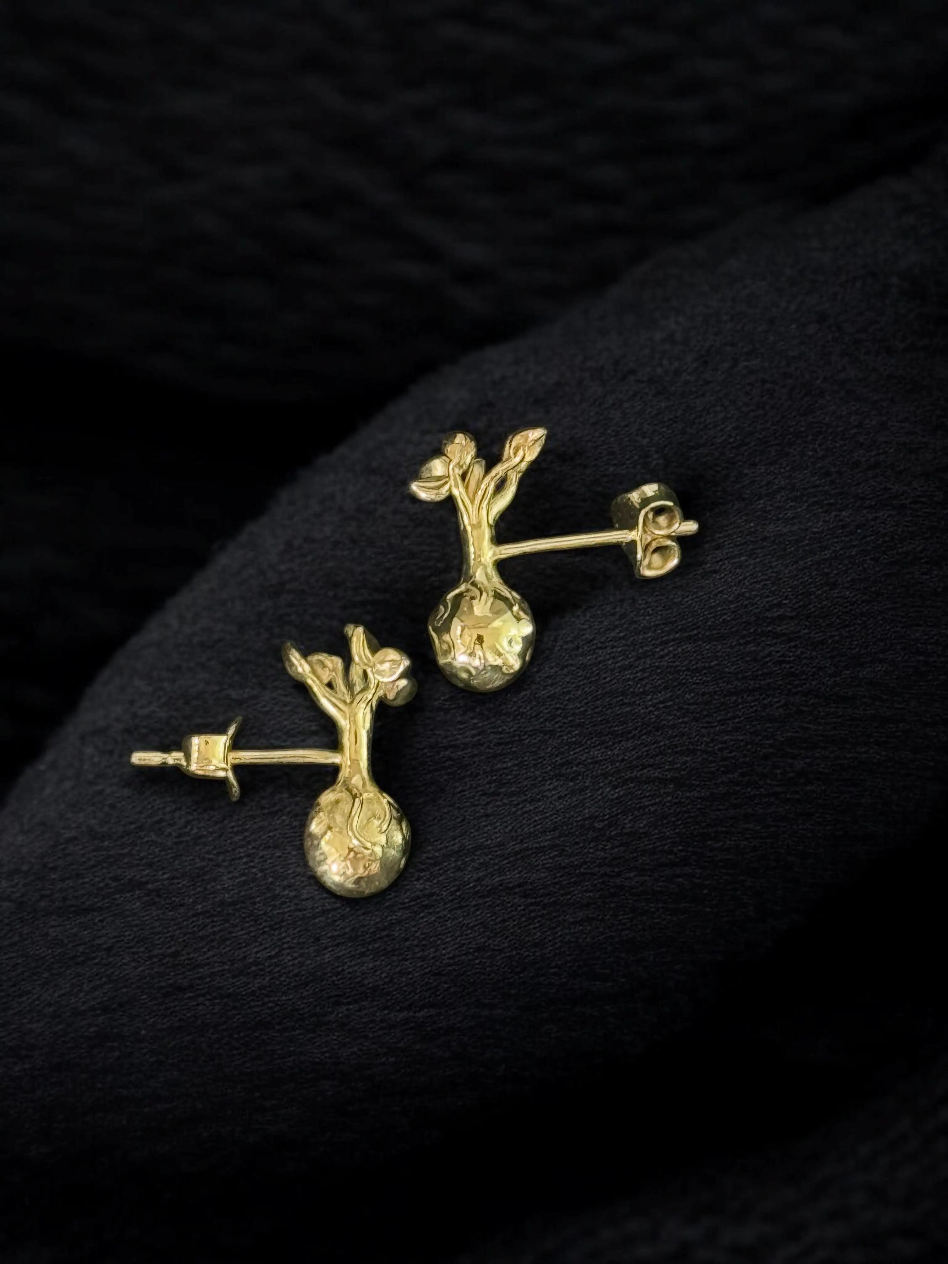 Artes Brotes de ceniza — Oro amarillo