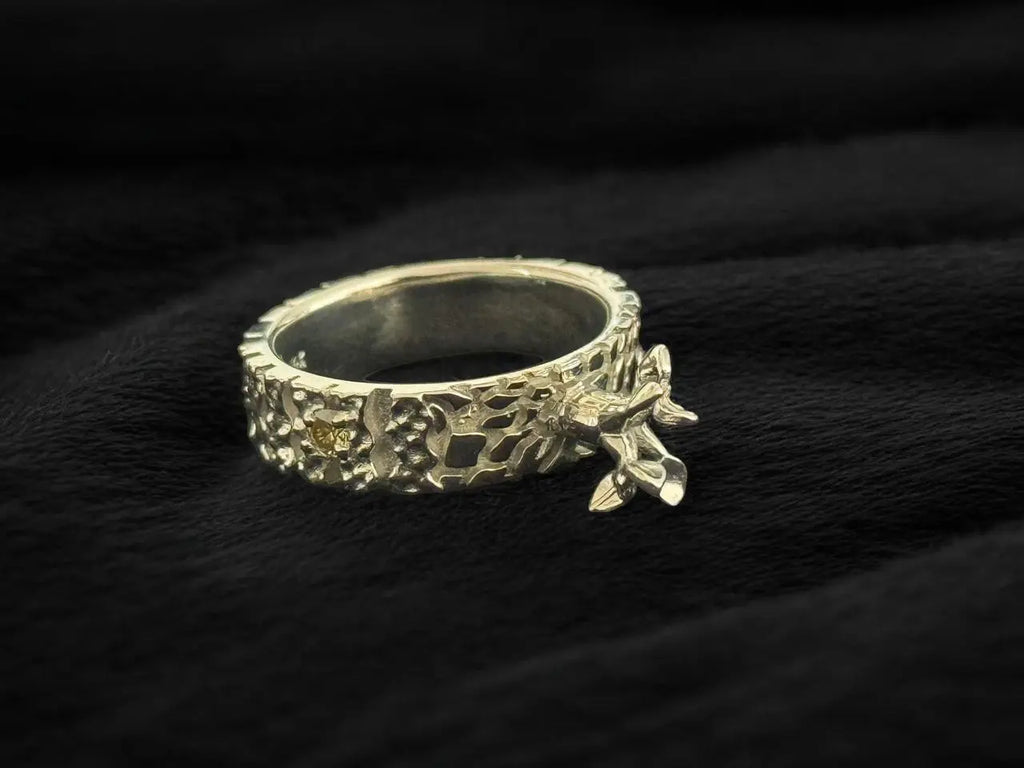 Anillo Brote de herida — Oro blanco