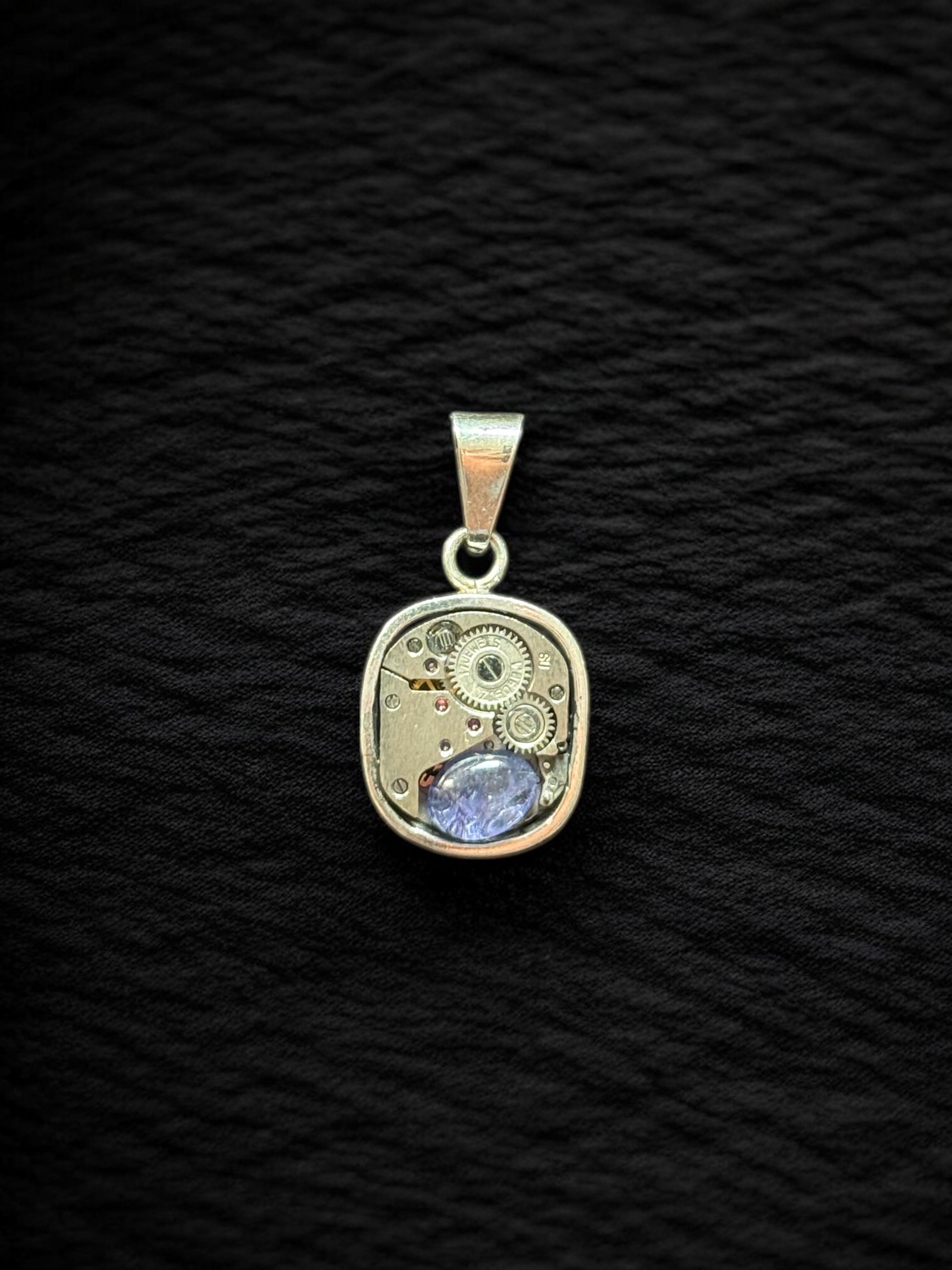 Dije reloj Tanzanita oval .2