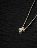 Collar de Cruz con Diamantes