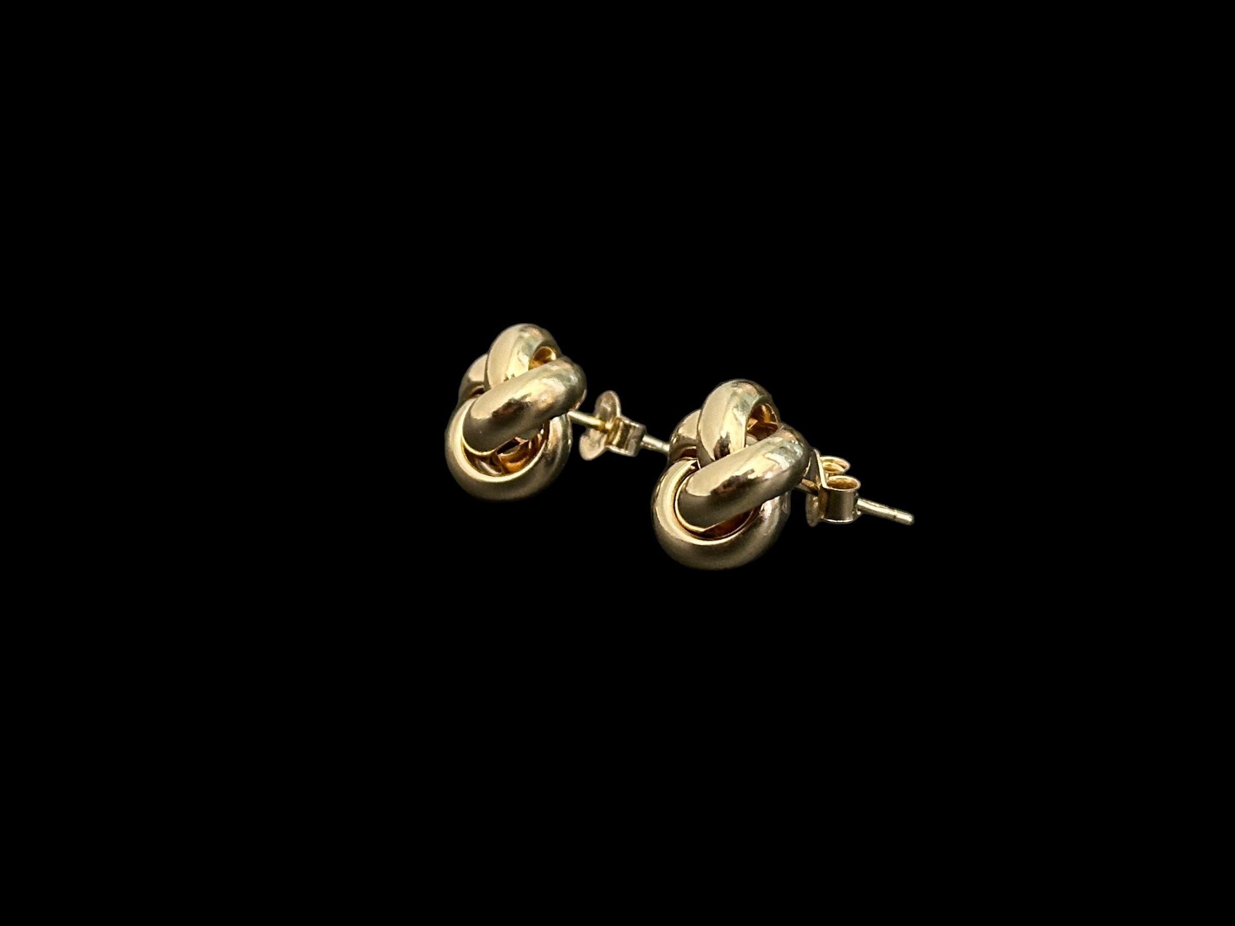 Arete nudo oro
