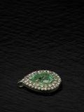Dije Esmeralda con diamantes en oro