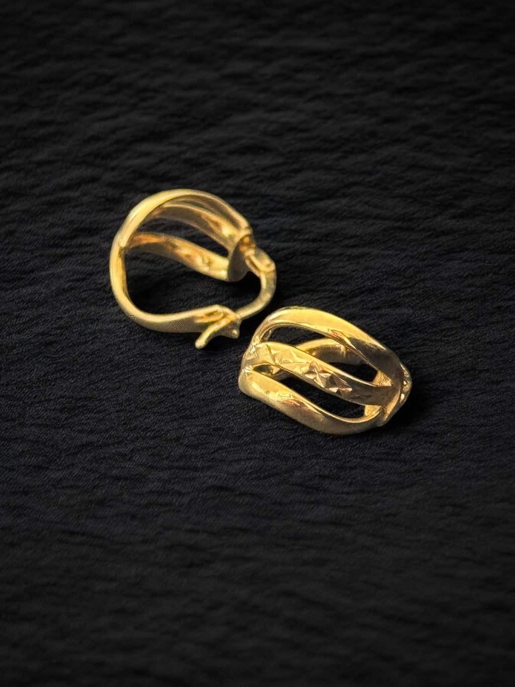 Arracadas simples en oro amarillo