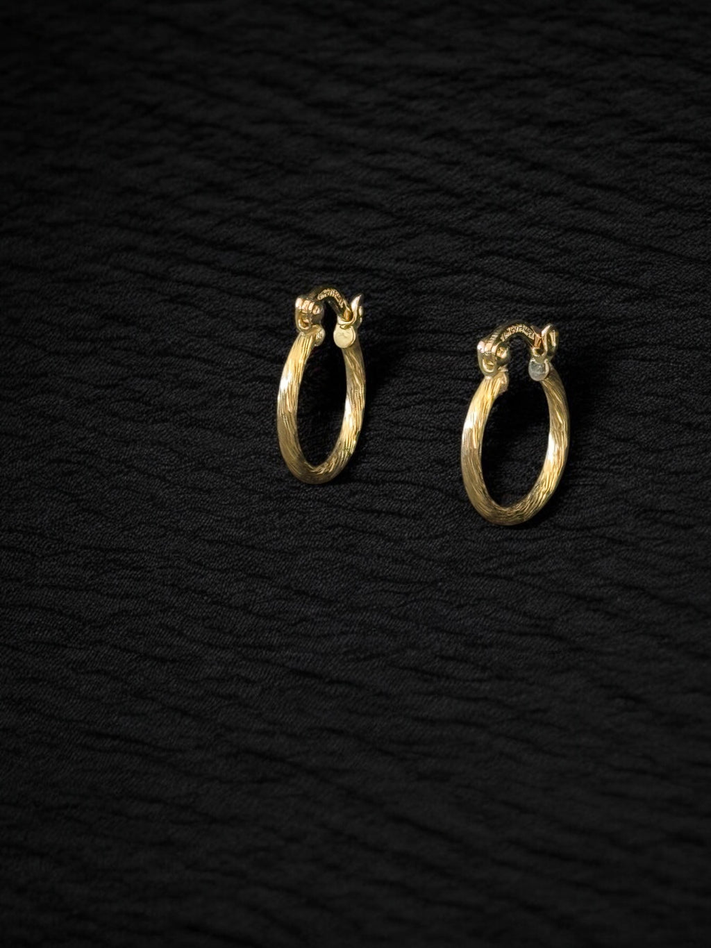 Arracadas simples en oro