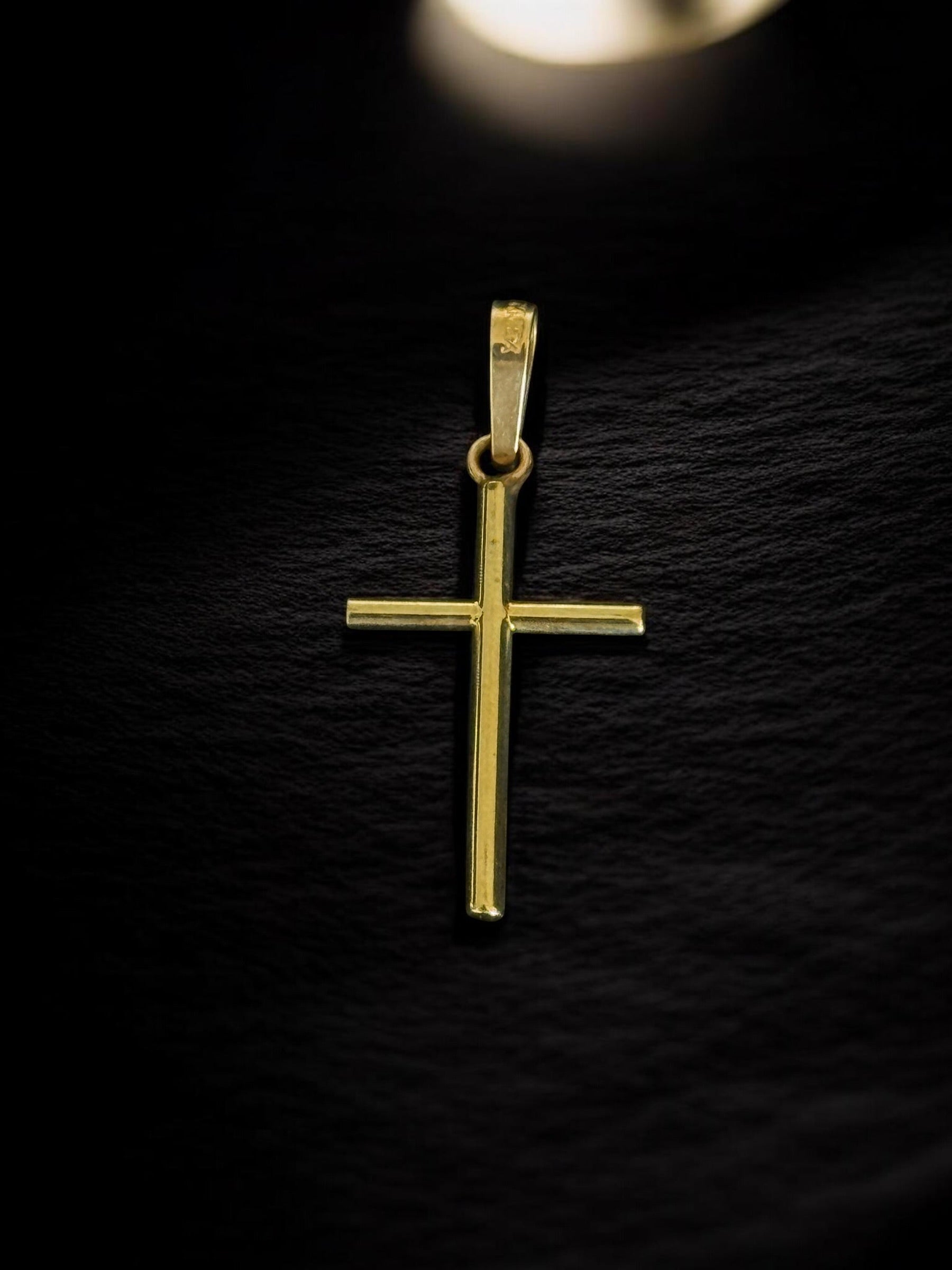 Cruz oro cilindrica