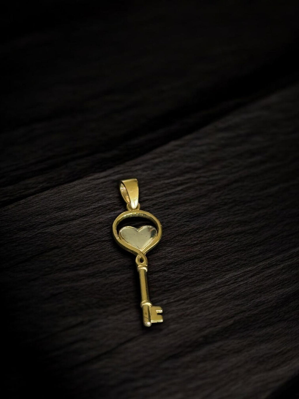 Dije llave oro blanco y amarillo