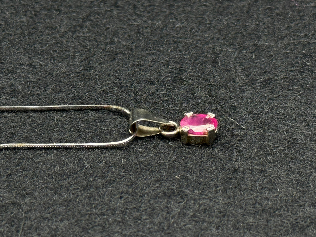 Collar rubí en oro