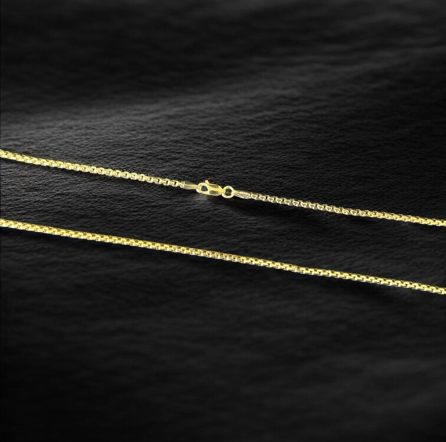 Cadena oro corte caja