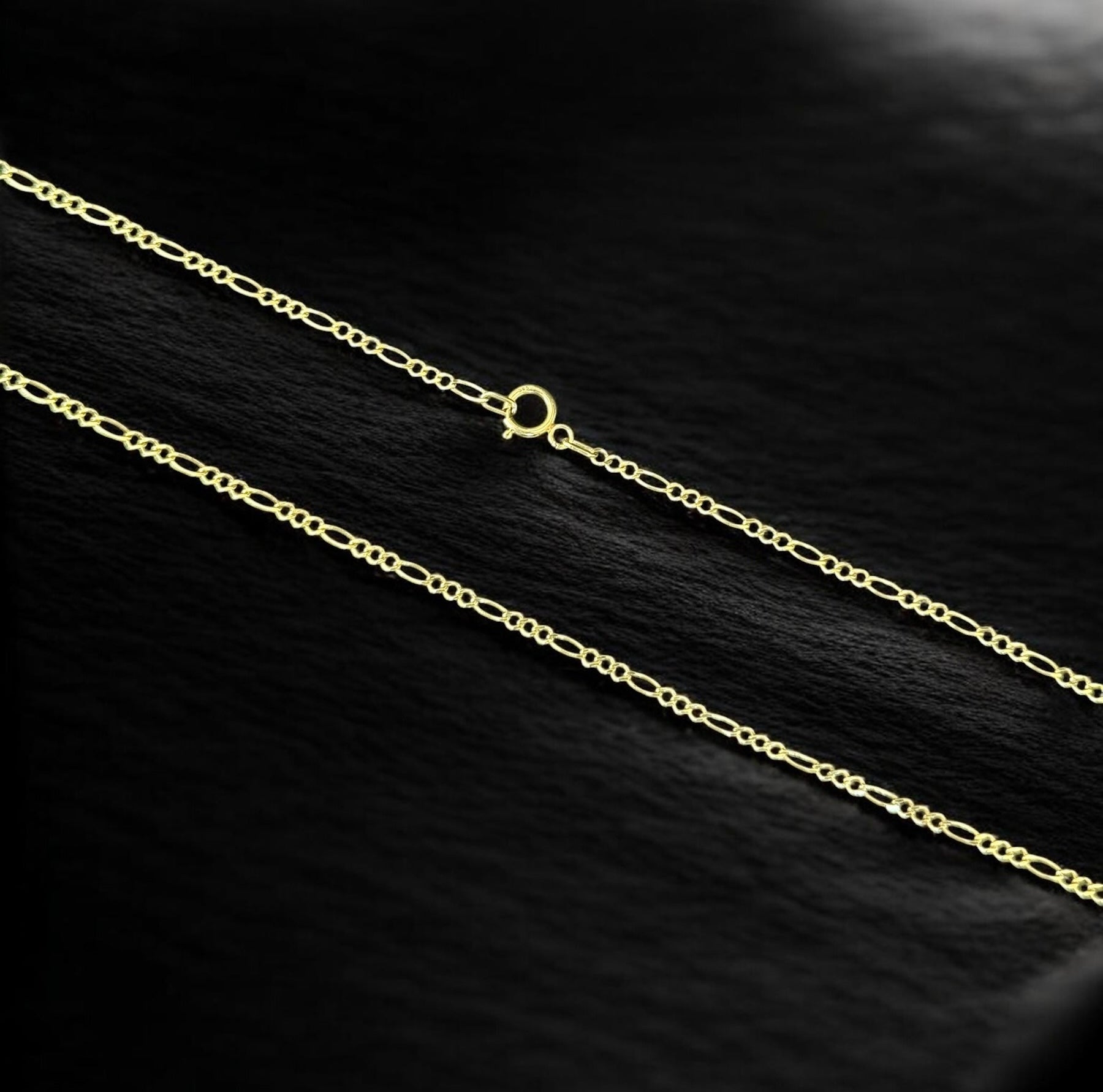 Cadena oro corte cartier delgada