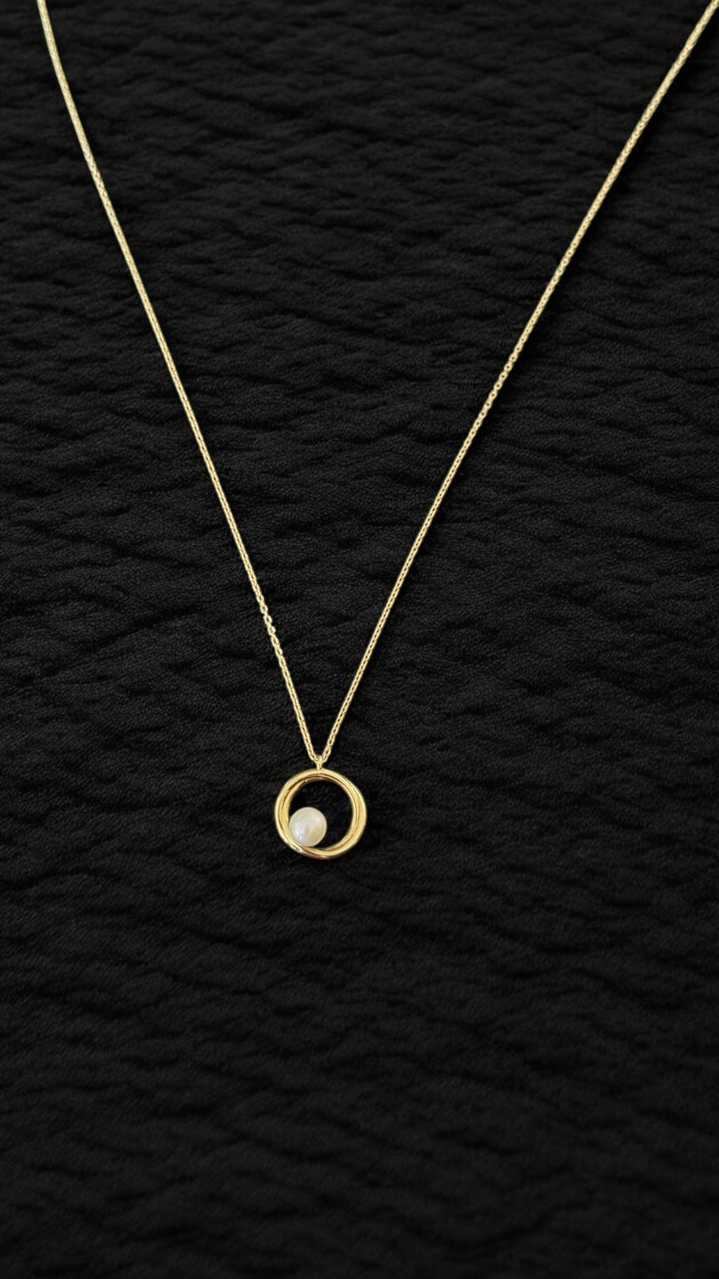 Collar perla en circulos oro
