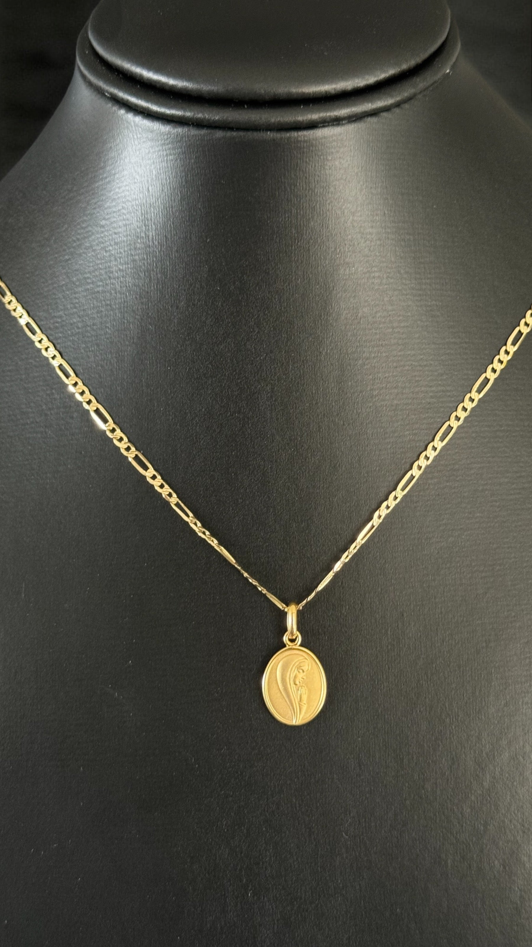 Cadena estilo cartier