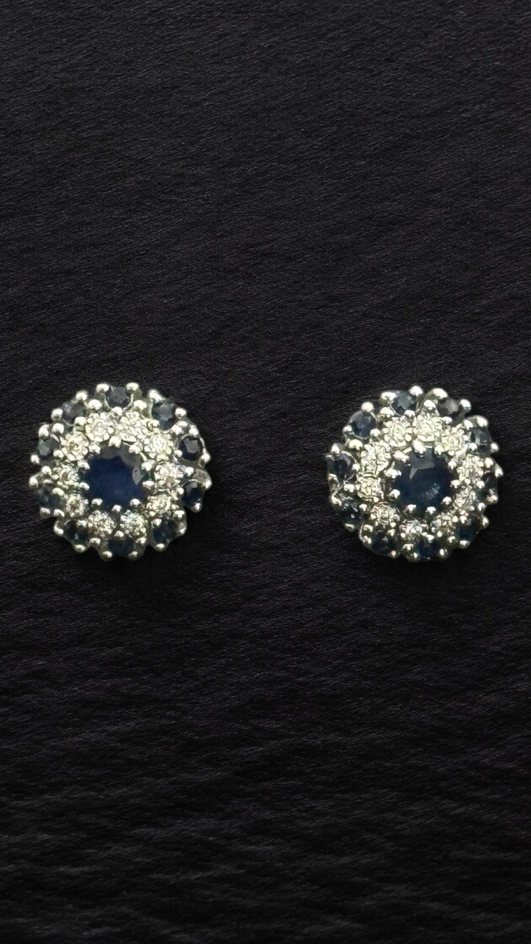 Aretes oro diamantes y zafiros