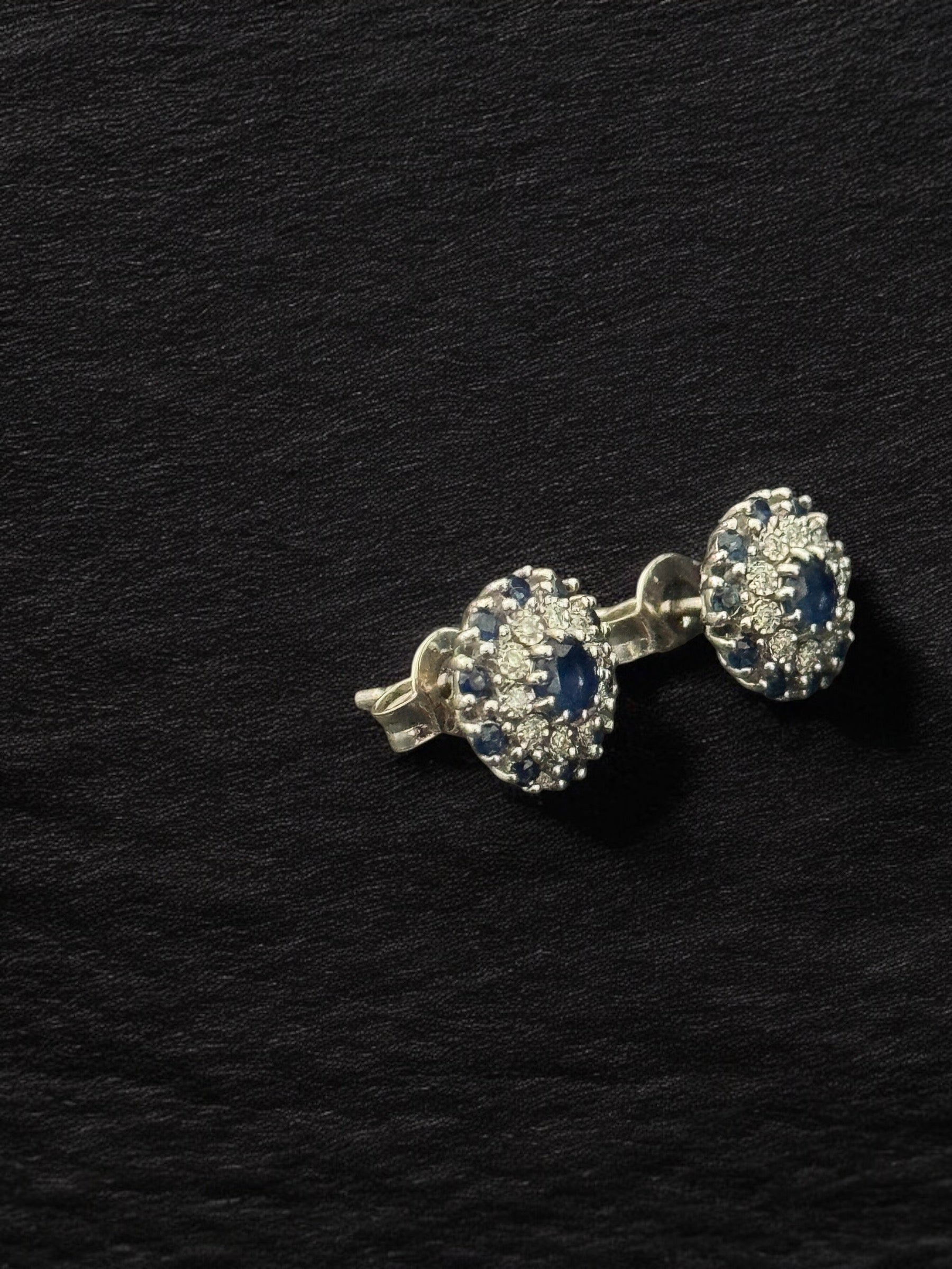 Aretes oro diamantes y zafiros