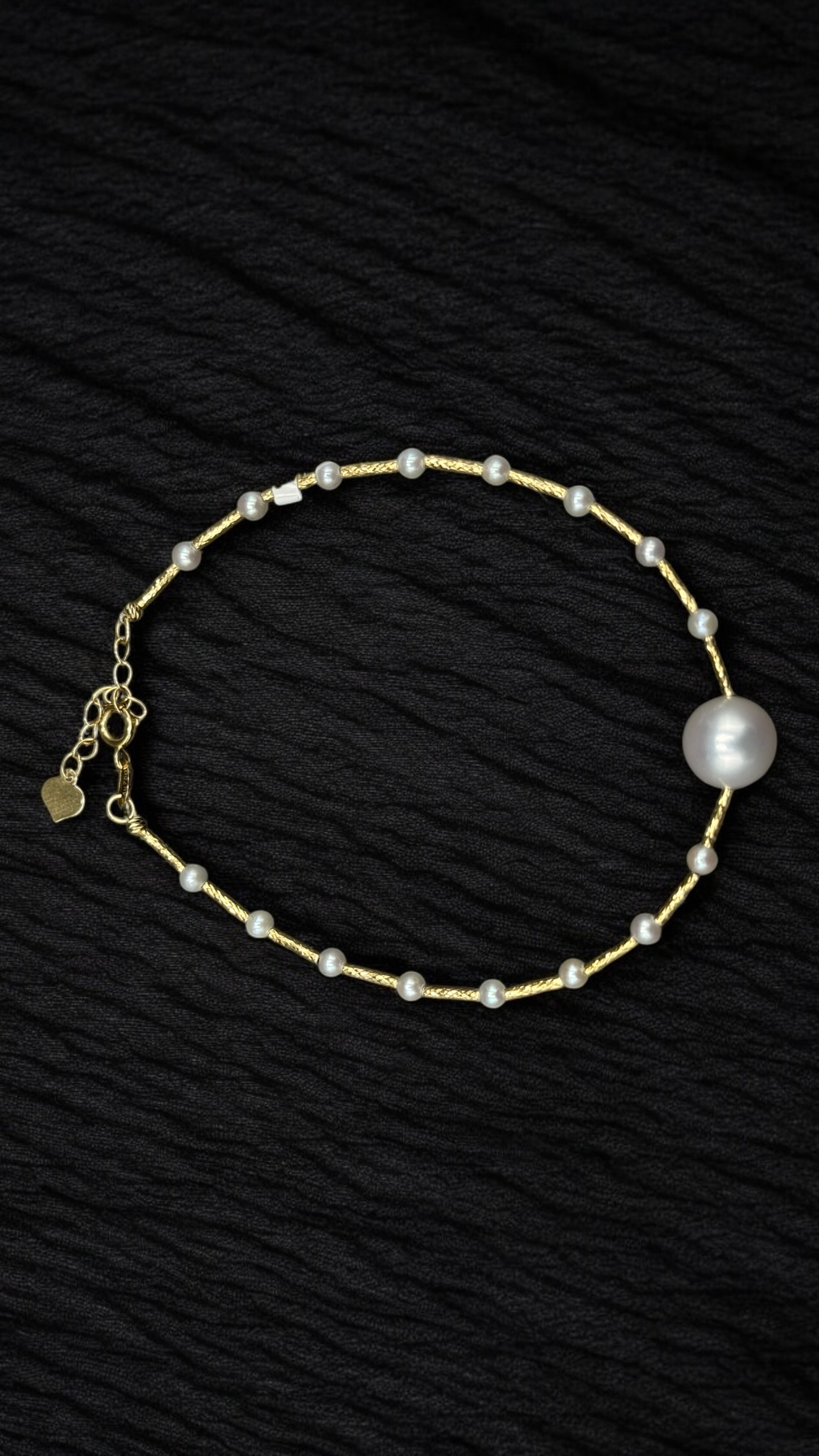 Pulsera oro con perlas