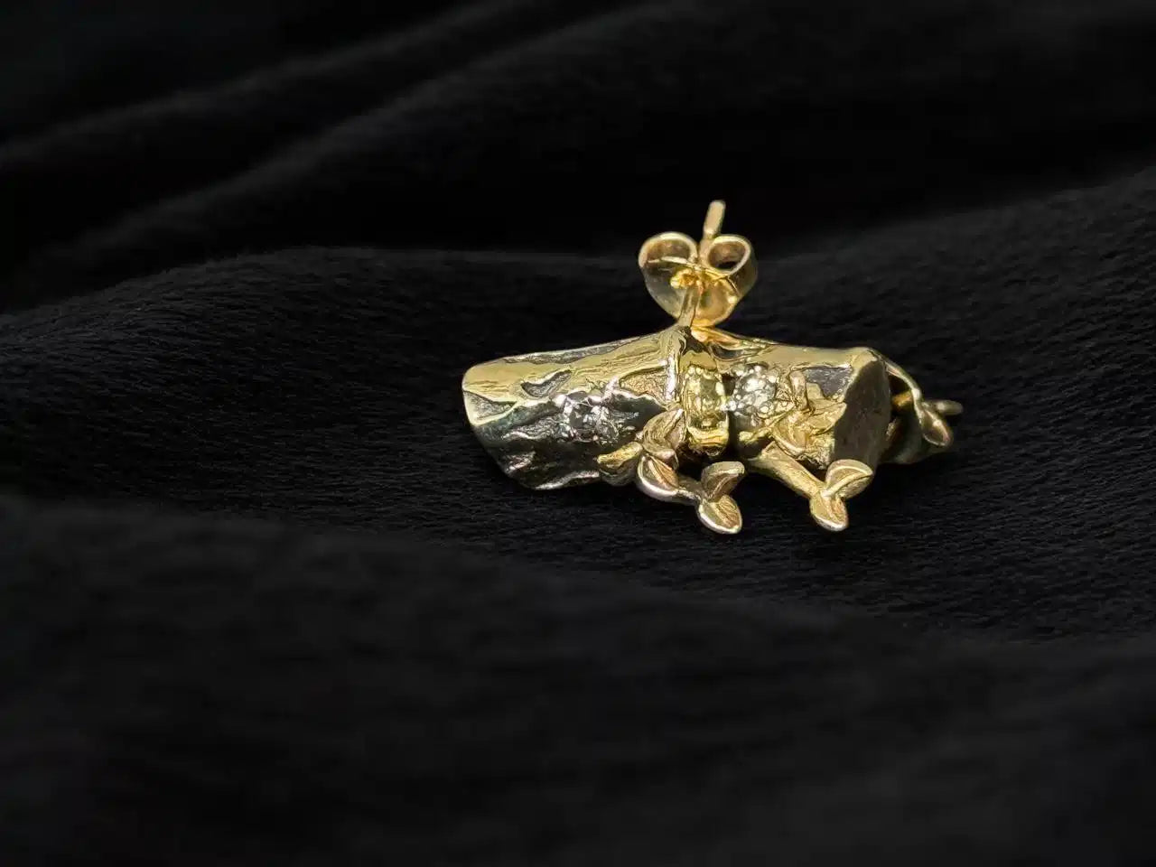 Aretes Memorias — Oro amarillo