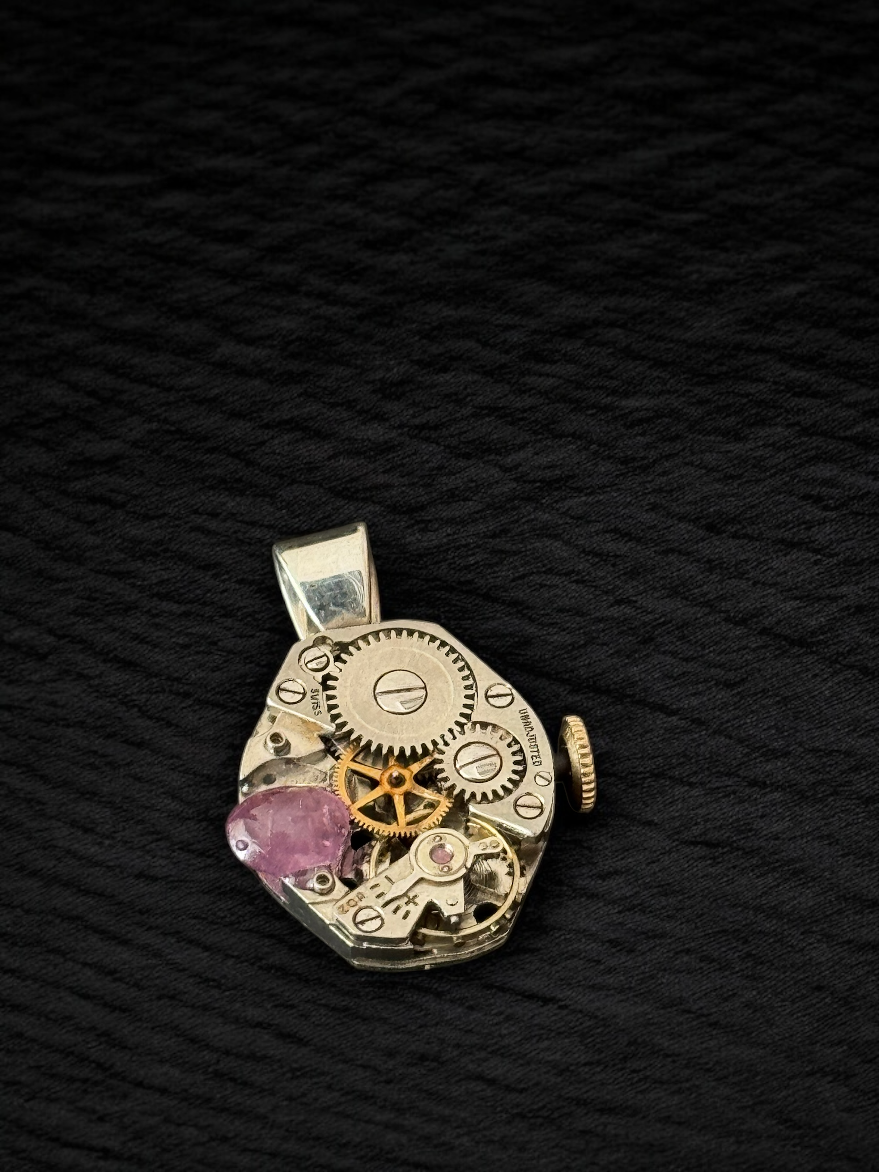 Dije reloj Zafiro morado