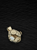 Dije reloj Piedra Luna