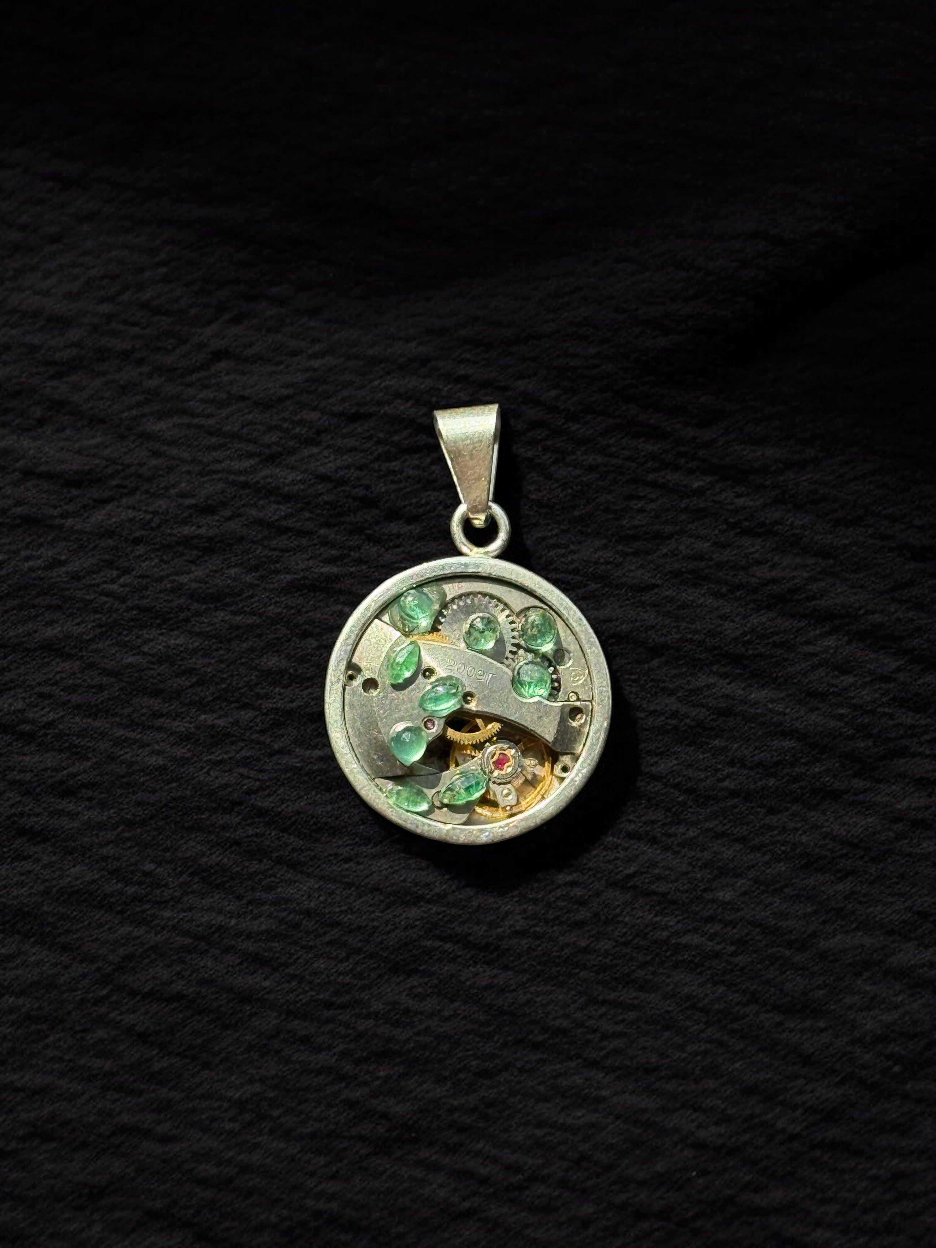 Dije reloj esmeraldas marquise con redondas