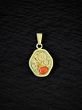 Dije reloj Coral cabujón .4