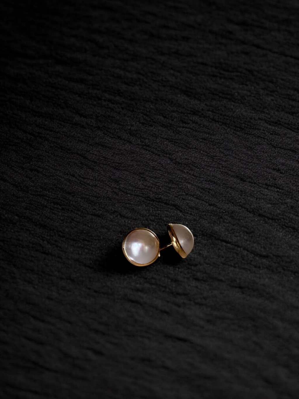 Aretes perla MABE en oro