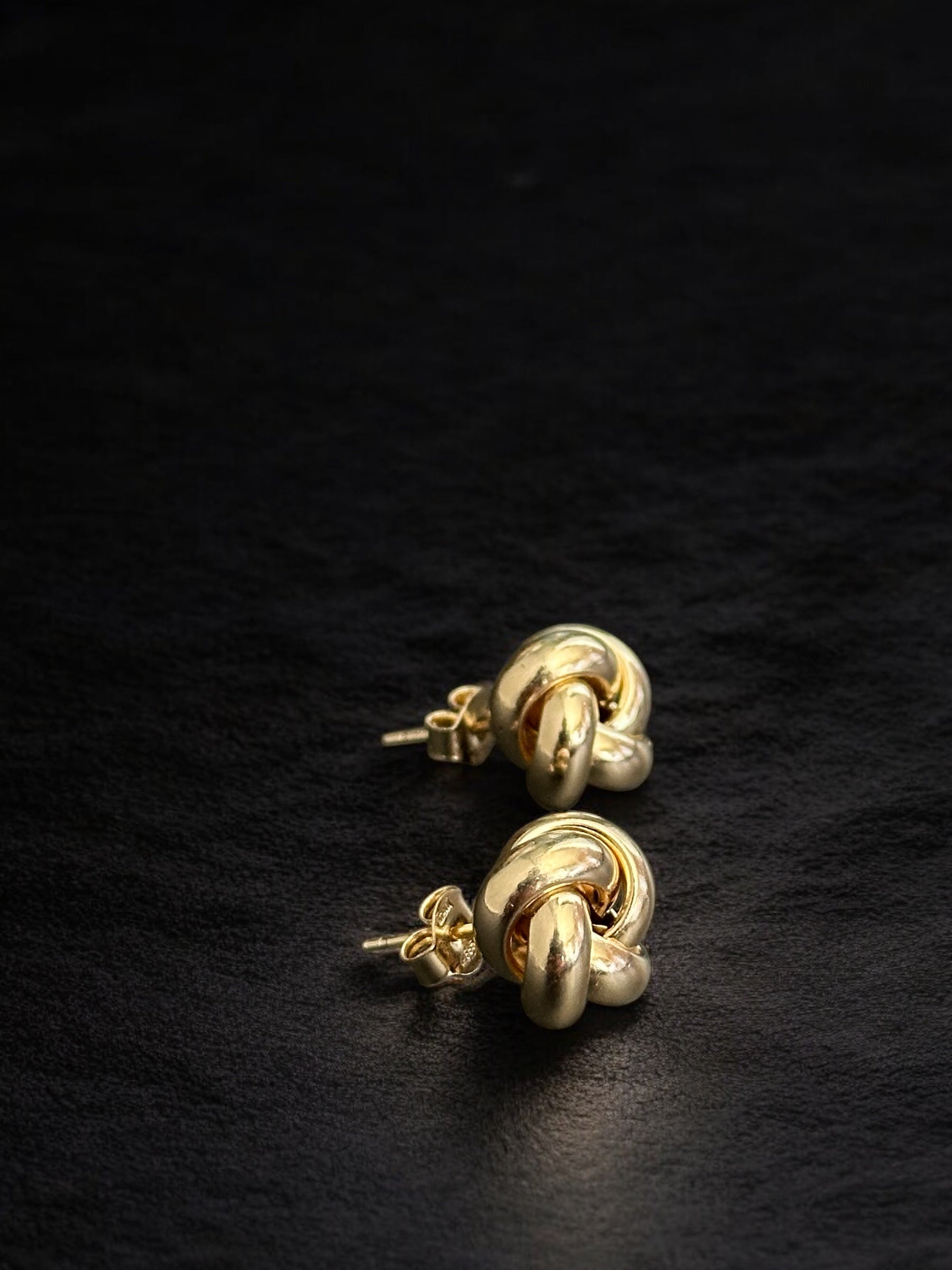 Arete nudo oro