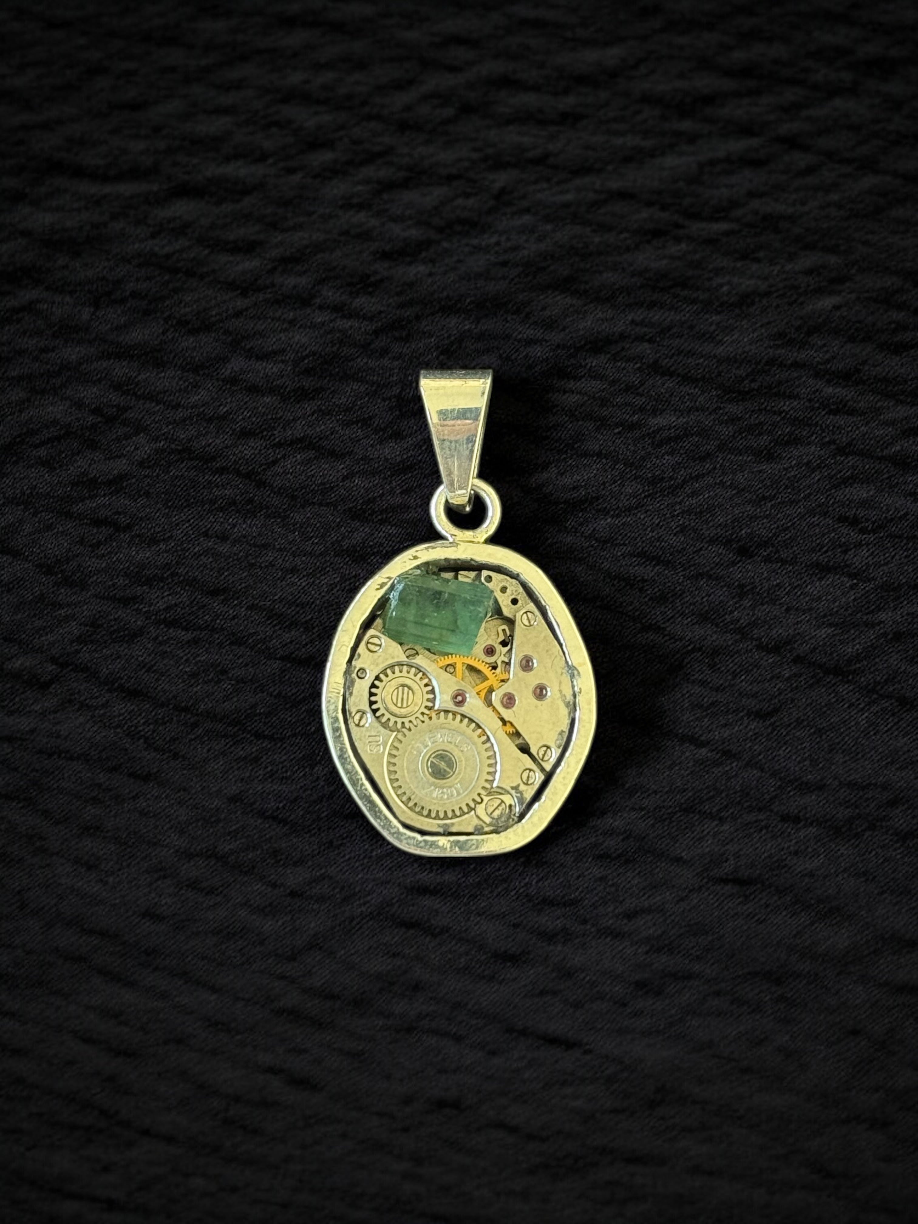 Dije reloj turmalina en bruto 2