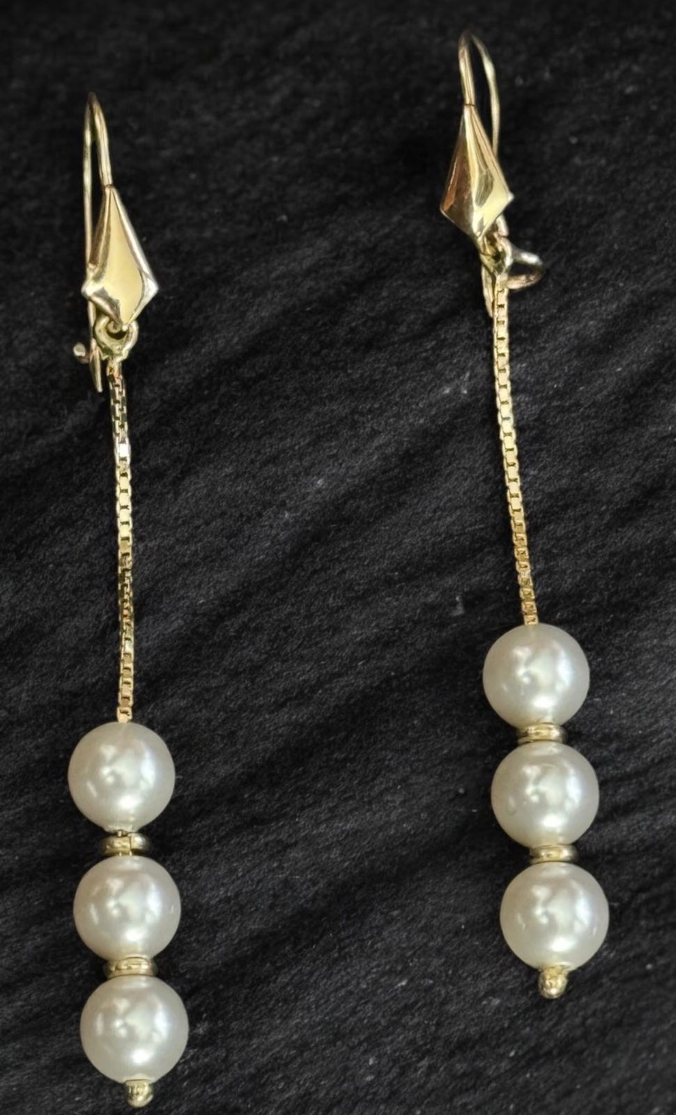 Aretes oro con 3 perlas