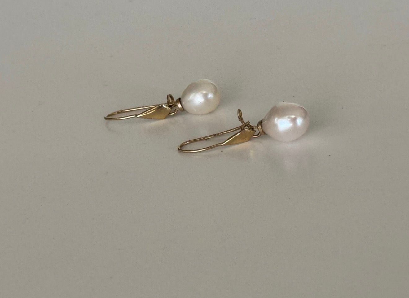 Aretes de perla en oro .1