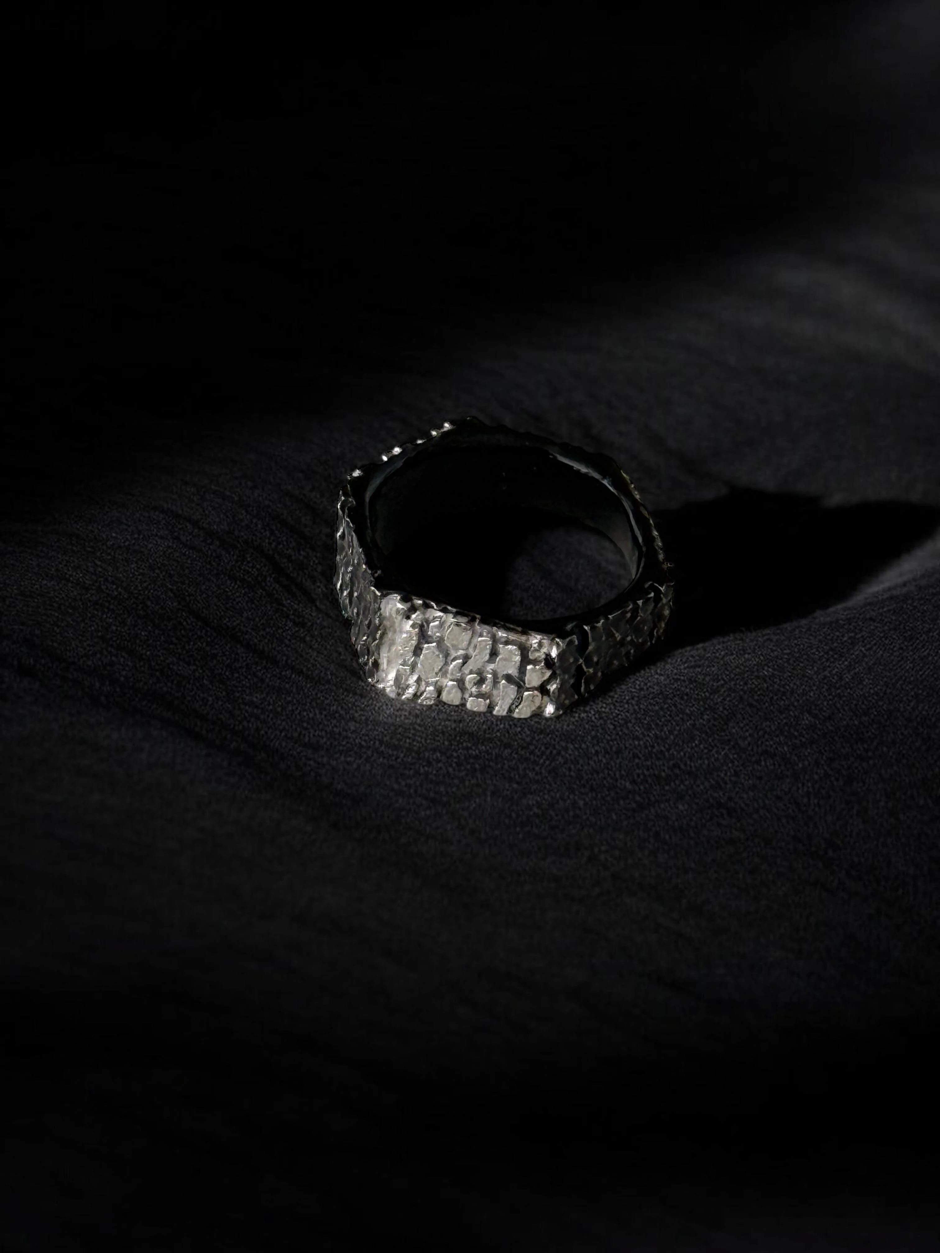 Anillo Sexto Lamento — Plata